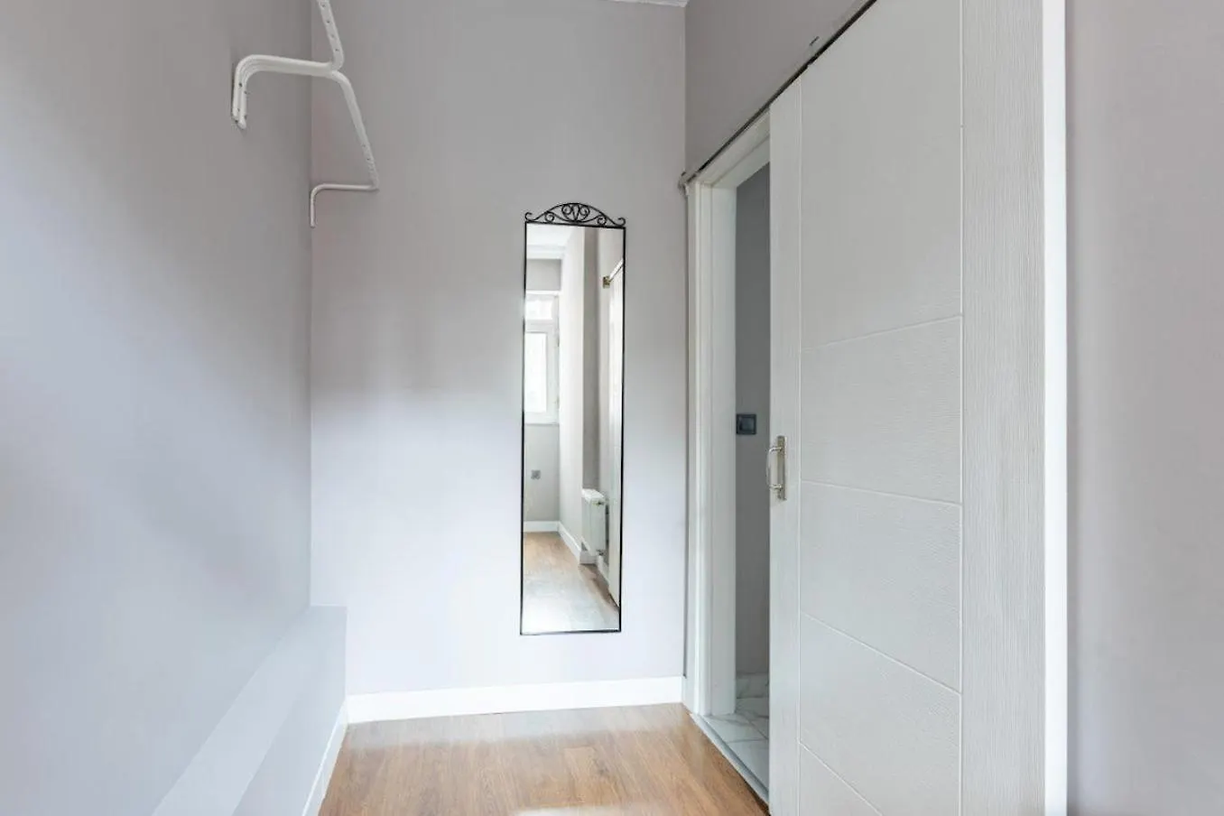 Charming Modern 1Bd Airy Kadikoy Gem! #308