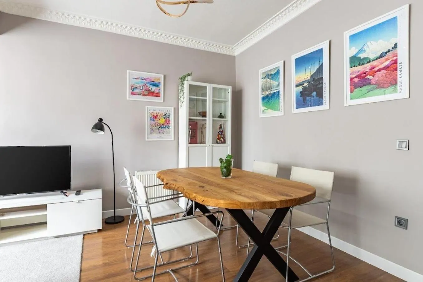 Charming Modern 1Bd Airy Kadikoy Gem! #308 0*, Istanbul Turkey