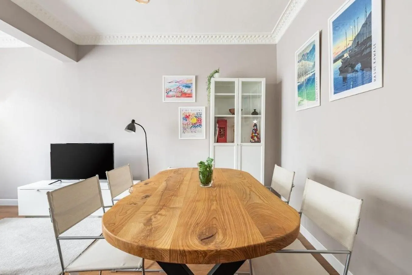 Charming Modern 1Bd Airy Kadikoy Gem! #308 0*, Istanbul Turkey